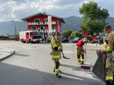 27.06.2022 Aufräumen nach Verkehrsunfall 